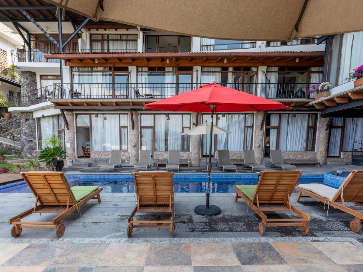 Hotel Santa Rosa Valle de Bravo Exterior photo